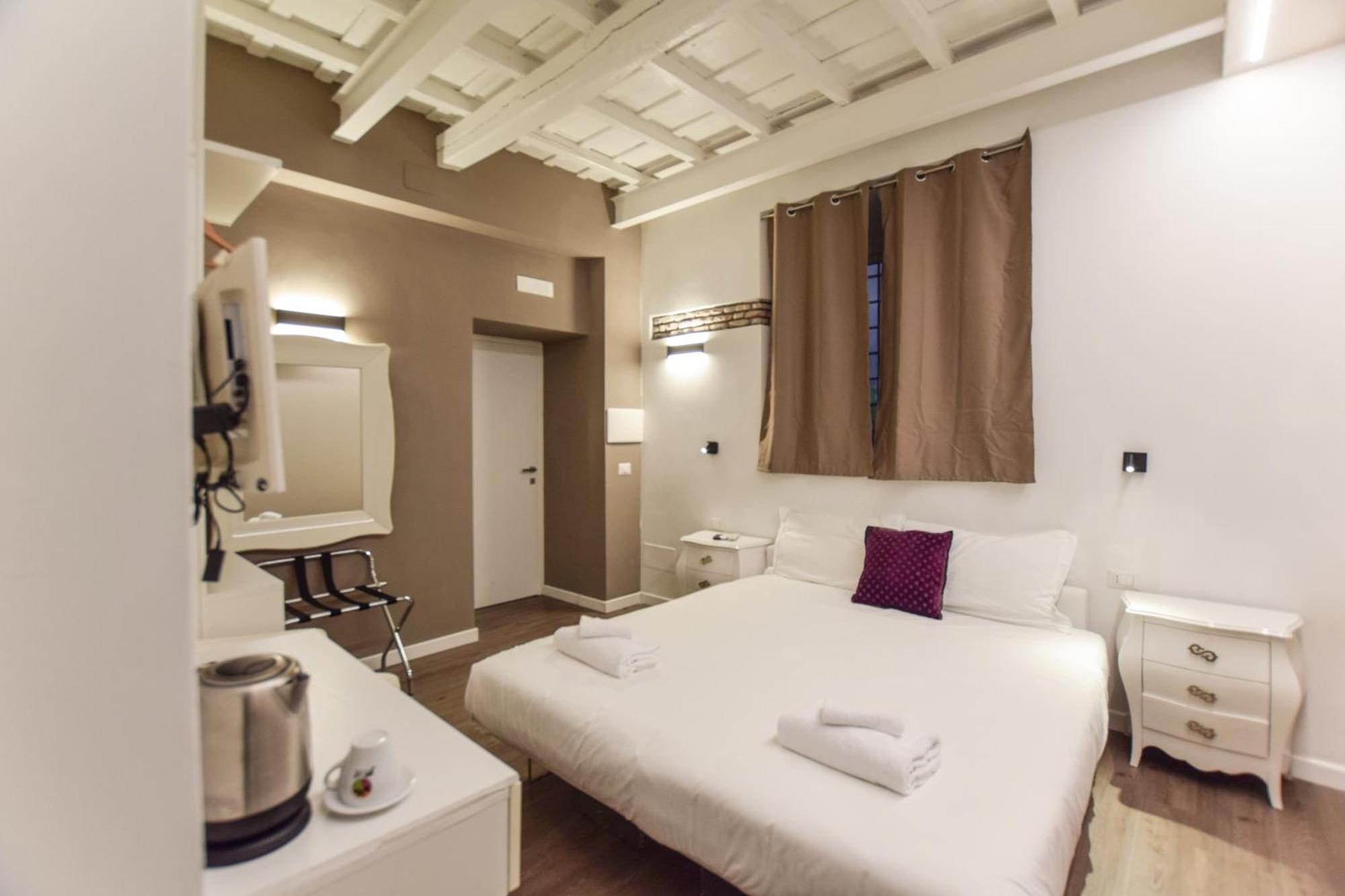 Navona Secret Stay Guest House روما المظهر الخارجي الصورة